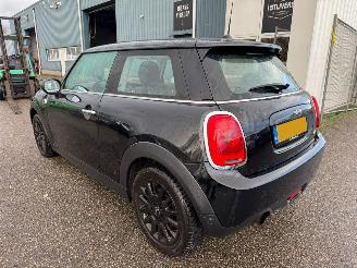 Mini One Mini 1.2 One bj 15 134790 km picture 3