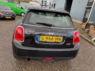Mini One Mini 1.2 One bj 15 134790 km picture 4