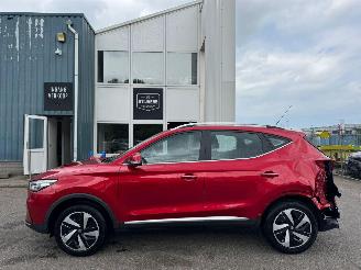 MG ZS EV Standard Range Luxury 50 kWh picture 2
