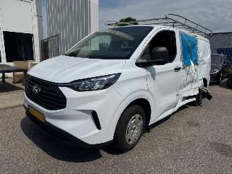 skadebil bedrijf Ford Transit Custom 300 2.0 TDCI L1H1 Trend DC 2024/10