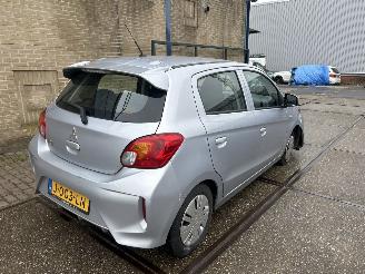 krockskadad bil auto Mitsubishi Space-star 1.0 COOL+ 2020/1