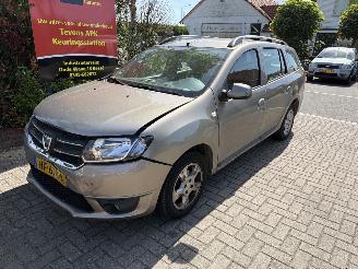 uszkodzony samochody osobowe Dacia Logan MCV  0.9 TC e Prestige 2015/10
