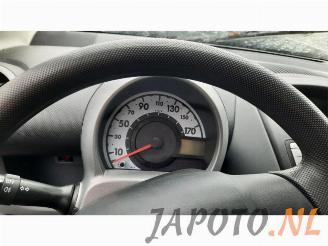 Toyota Aygo Aygo (B10), Hatchback, 2005 / 2014 1.0 12V VVT-i picture 10
