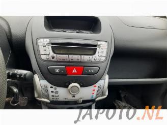 Toyota Aygo Aygo (B10), Hatchback, 2005 / 2014 1.0 12V VVT-i picture 11
