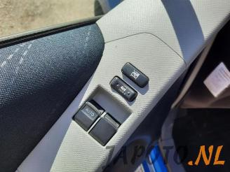 Toyota Yaris Yaris II (P9), Hatchback, 2005 / 2014 1.3 16V VVT-i picture 10