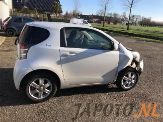 Toyota iQ iQ, Hatchback 3-drs, 2009 / 2015 1.0 12V VVT-i picture 6