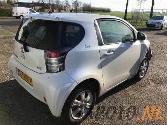 Toyota iQ iQ, Hatchback 3-drs, 2009 / 2015 1.0 12V VVT-i picture 5
