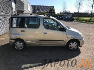 Toyota Yaris-verso Yaris Verso (P2), MPV, 1999 / 2005 1.5 16V picture 5