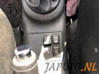 Toyota Yaris Yaris II (P9), Hatchback, 2005 / 2014 1.33 16V Dual VVT-I picture 18