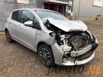 Toyota Yaris Yaris III (P13), Hatchback, 2010 / 2020 1.5 16V Hybrid picture 3