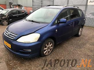 rozbiórka samochody osobowe Toyota Avensis-verso Avensis Verso (M20), MPV, 2001 / 2005 2.0 16V VVT-i D-4 2004/6
