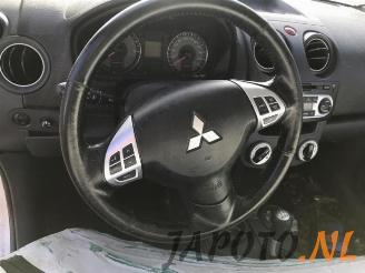 Mitsubishi Colt Colt (Z2/Z3), Hatchback, 2004 / 2012 1.3 16V picture 10