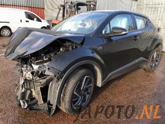 Uttjänta bilar auto Toyota C-HR C-HR (X1,X5), SUV, 2016 1.8 16V Hybrid 2022/5