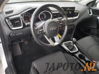 Kia Cee d Ceed Sportswagon (CDF), Combi 5-drs, 2018 1.4 T-GDI 16V picture 5