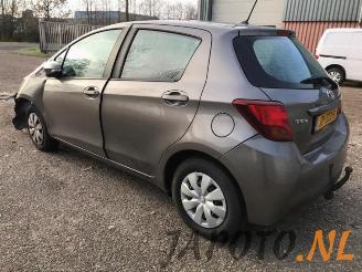 Toyota Yaris Yaris III (P13), Hatchback, 2010 / 2020 1.0 12V VVT-i picture 7