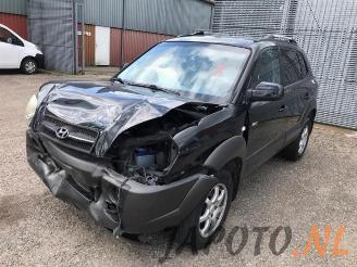 Vrakbiler auto Hyundai Tucson Tucson (JM), SUV, 2004 / 2010 2.7 V6 24V 4x4 Autom. 2004/10