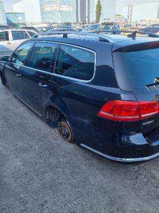 Volkswagen Passat Variant (365) Combi 1.8 TSI 16V (CDAA(Euro 5)) [118kW] 6-BAK picture 9