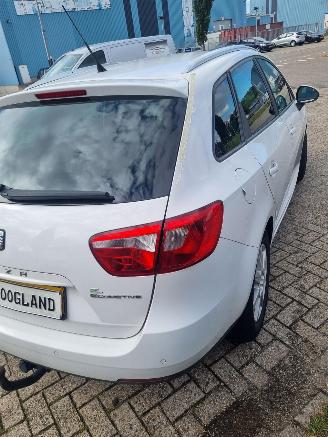 Seat Ibiza ST (6J8) Combi 1.2 TDI Ecomotive (CFWA) [55kW] 5-BAK picture 5