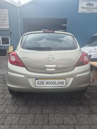 Opel Corsa D Hatchback 1.4 16V Twinport (Z14XEP(Euro 4)) [66kW] picture 4