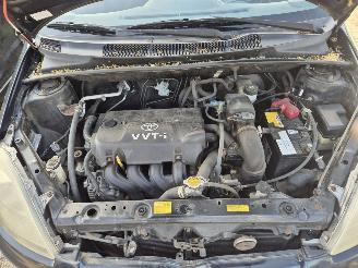 Toyota Yaris (P1) Hatchback 1.3 16V VVT-i (2NZFE) [63kW] 5-BAK picture 9