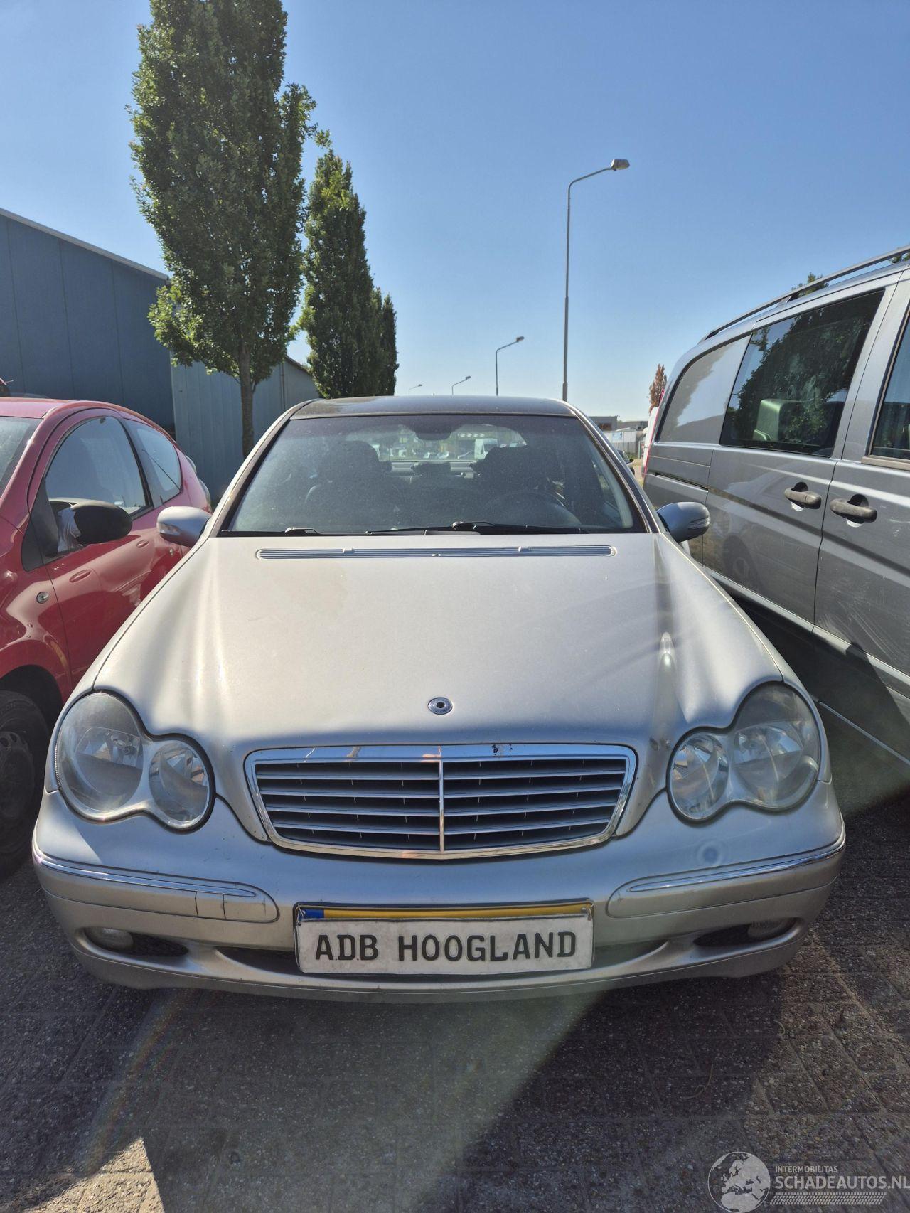 Mercedes C-klasse C (W203) Sedan 2.0 C-180 16V (M111.951) [95kW] 6-BAK