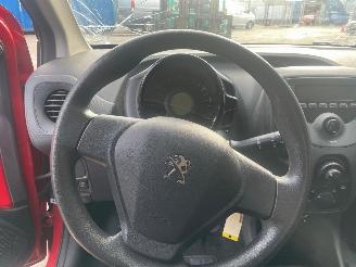 Peugeot 108 108 Hatchback 1.0 12V (1KRFE(CFB)) [51kW] picture 7