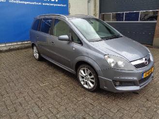 Opel Zafira Zafira (M75) MPV 1.9 CDTI (Z19DT(Euro 4)) [88kW]  (07-2005/...) picture 2