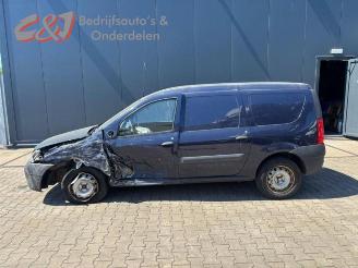 Dacia Logan Logan Express (FS), Van, 2009 1.6 picture 2