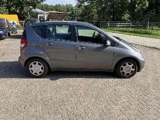 Mercedes A-klasse 160 BLUE  EFFICIENCY picture 2