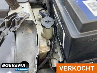 Peugeot 108 1.0 e-VTi Active Airco LED picture 13