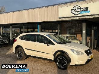krockskadad bil auto Subaru XV 2.0D Luxury AWD Navi Climate Cruise Stoelverw. Trekh. 2014/10