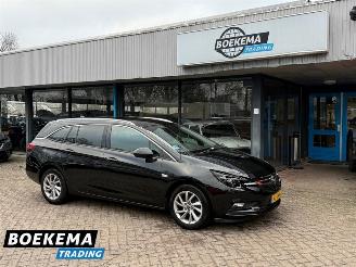 Damaged car Opel Astra Sports Tourer 1.4 Innovation 150PK Keyless Navigatie Elektrische Klep 2019/4