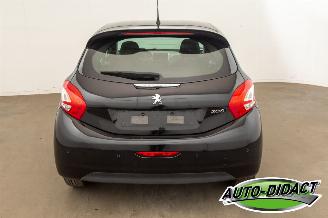 Peugeot 208 1.2 Airco picture 32