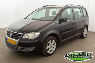 krockskadad bil auto Volkswagen Touran 1.9 TDI Clima Navi 2008/5