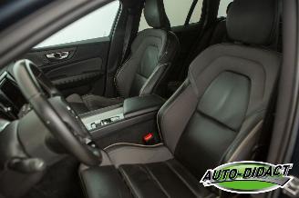 Volvo V-60 2.0 B4 Motor schade Autom Clima Navi Leder R-Design picture 26