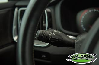 Volvo V-60 2.0 B4 Motor schade Autom Clima Navi Leder R-Design picture 16