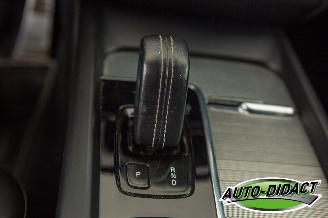 Volvo V-60 2.0 B4 Motor schade Autom Clima Navi Leder R-Design picture 10