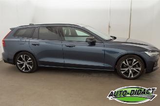 Volvo V-60 2.0 B4 Motor schade Autom Clima Navi Leder R-Design picture 37