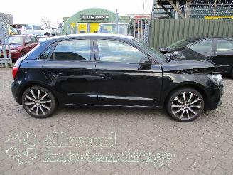 Audi A1 A1 Sportback (8XA/8XF) Hatchback 5-drs 1.2 TFSI (CBZA) [63kW]  (01-201=
2/04-2015) picture 5