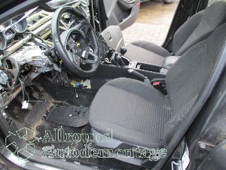 Ford Focus Focus 3 Wagon Combi 1.0 Ti-VCT EcoBoost 12V 125 (M1DD) [92kW]  (02-201=
2/05-2018) picture 8