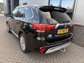 Mitsubishi Outlander 2.4 PHEV S-Edition picture 4