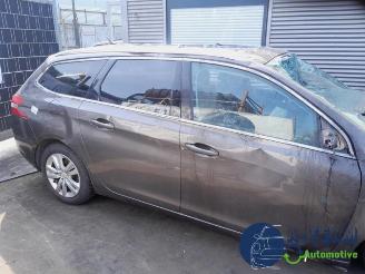 Peugeot 308 308 SW (L4/L9/LC/LJ/LR), Combi 5-drs, 2014 / 2021 1.6 BlueHDi 120 picture 6