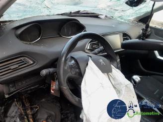 Peugeot 308 308 SW (L4/L9/LC/LJ/LR), Combi 5-drs, 2014 / 2021 1.6 BlueHDi 120 picture 8