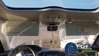 Peugeot 308 308 (L3/L8/LB/LH/LP), Hatchback 5-drs, 2013 / 2021 1.6 BlueHDi 120 picture 9