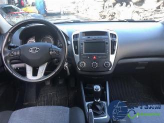 Kia Cee d Cee'd Sportswagon (JDC5), Combi, 2012 / 2018 1.4i CVVT 16V picture 15