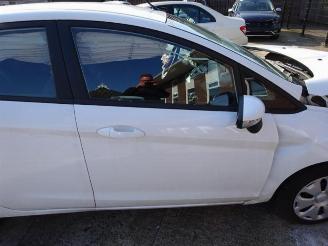 Ford Fiesta  picture 12