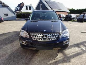 Vrakbiler auto Mercedes ML ML II (164/4JG), SUV, 2005 / 2011 3.5 350 4-Matic V6 24V 2006/1
