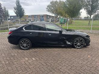 BMW 3-serie 320i xDrive High Executive picture 6