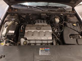 Cadillac Seville Seville Sedan 4.6 SLS/North Star V8 32V (LH2) [205kW]  (09-1997/09-200=
4) picture 30