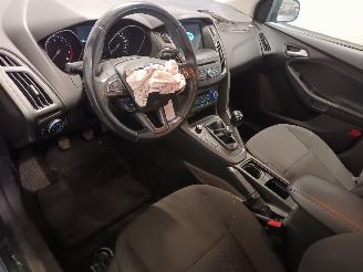 Ford Focus Focus 3 Wagon Combi 1.0 Ti-VCT EcoBoost 12V 125 (M1DD) [92kW]  (02-201=
2/05-2018) picture 10